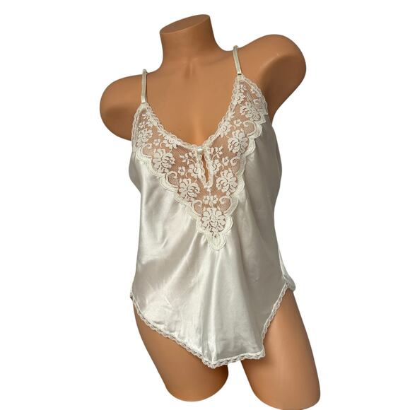 Vintage Maidenform Chantilly Ivory Nylon & Lace Camisole Slip 36 - Picture 3 of 8